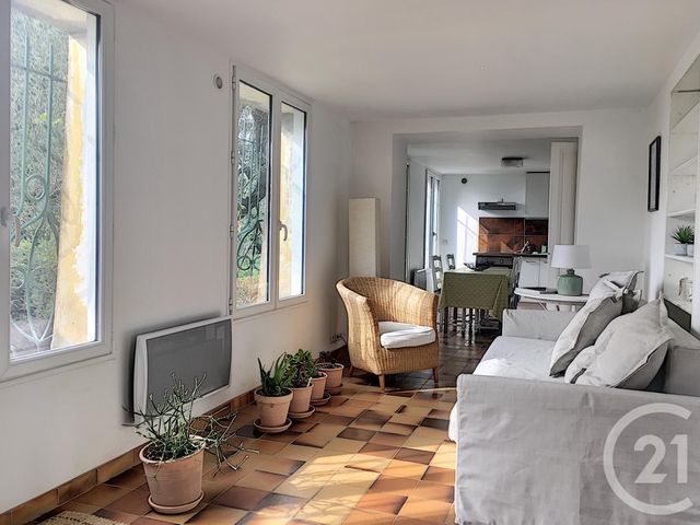 Appartement F3 à louer - 3 pièces - 75,88 m2 - Grasse - 06 - PROVENCE-ALPES-COTE-D-AZUR